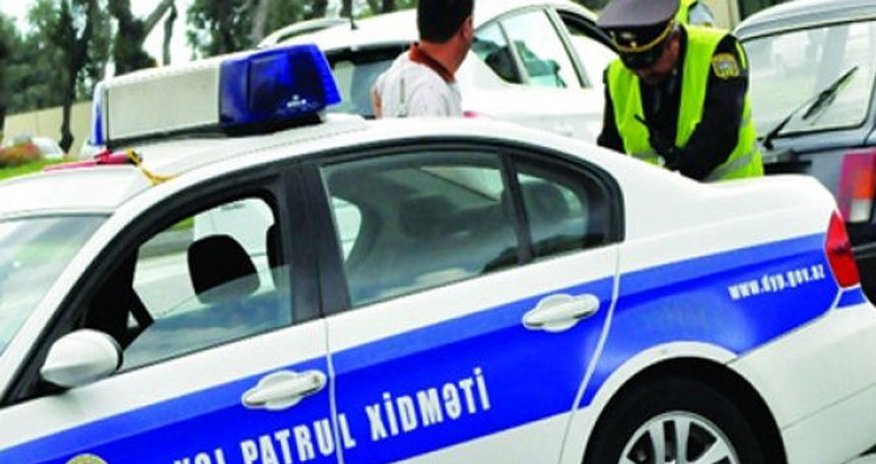 Yol polisi bunu da etdi - VİDEO Yol polisi bunu da etdi - VİDEO