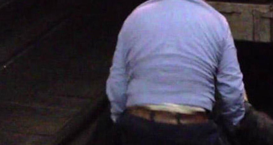 Bakı Metrosunda qadın özünü QATARIN ALTINA ATDI Bakı Metrosunda qadın özünü QATARIN ALTINA ATDI