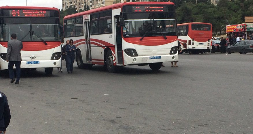 Bakıda bütün avtobuslar kart sisteminə keçəcək Bakıda bütün avtobuslar kart sisteminə keçəcək