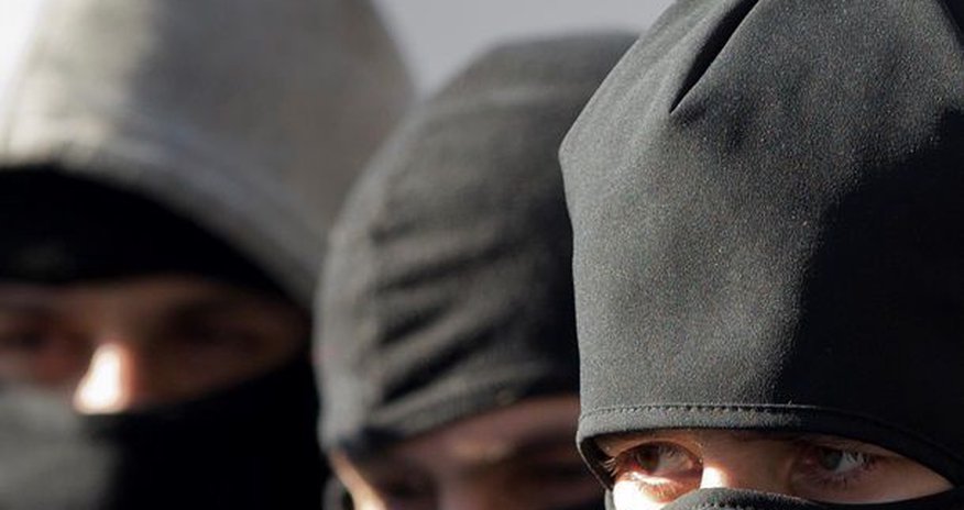 Bakıda evə basqın edən şəxs tutulub Bakıda evə basqın edən şəxs tutulub