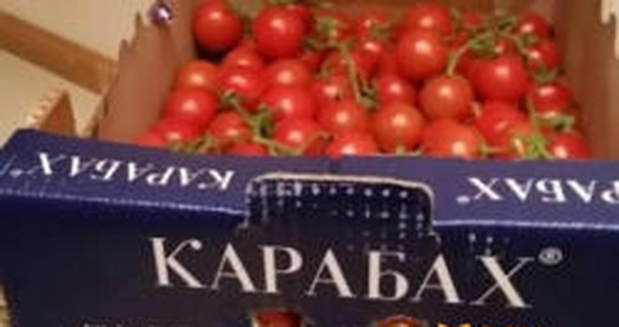 Türkiyədən Ermənistana "Karabax" qutularında pomidor ixracı etiraza səbəb oldu - FOTO Türkiyədən Ermənistana "Karabax" qutularında pomidor ixracı etiraza səbəb oldu - FOTO