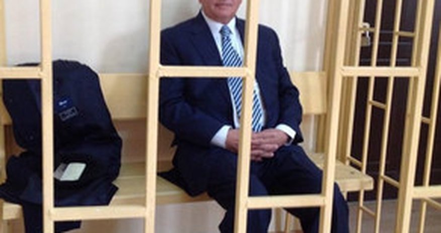 Əli İnsanovun məhkəməsi başlayıb Əli İnsanovun məhkəməsi başlayıb