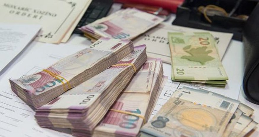 Manat bahalaşdı Manat bahalaşdı