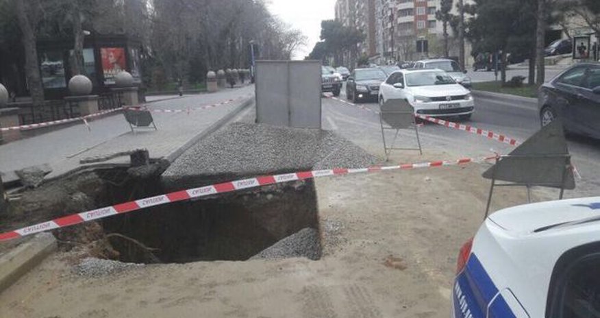В Баку закрывается еще одна улица В Баку закрывается еще одна улица