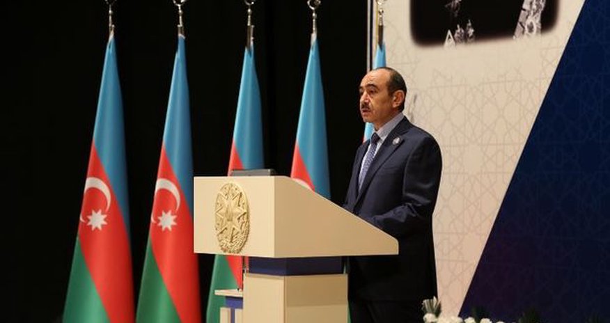 Əli Həsənov: Bəzi “generallar” milli təhlükəsizlik orqanlarının imicinə ağır zərbə vurdu Əli Həsənov: Bəzi “generallar” milli təhlükəsizlik orqanlarının imicinə ağır zərbə vurdu