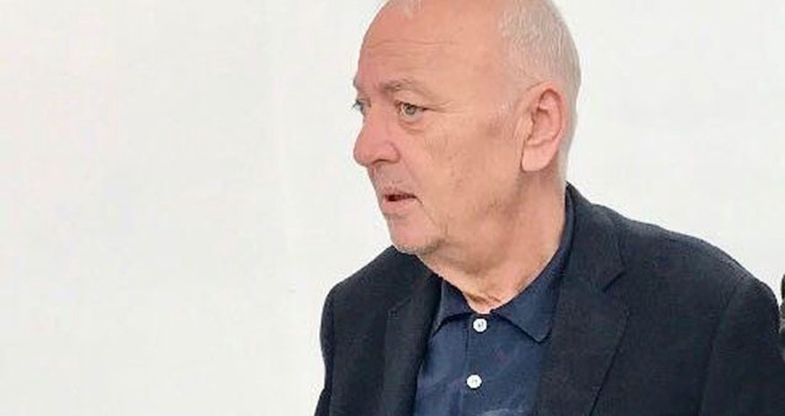 Akif Çovdarovun məhkəməsi təxirə salınıb Akif Çovdarovun məhkəməsi təxirə salınıb
