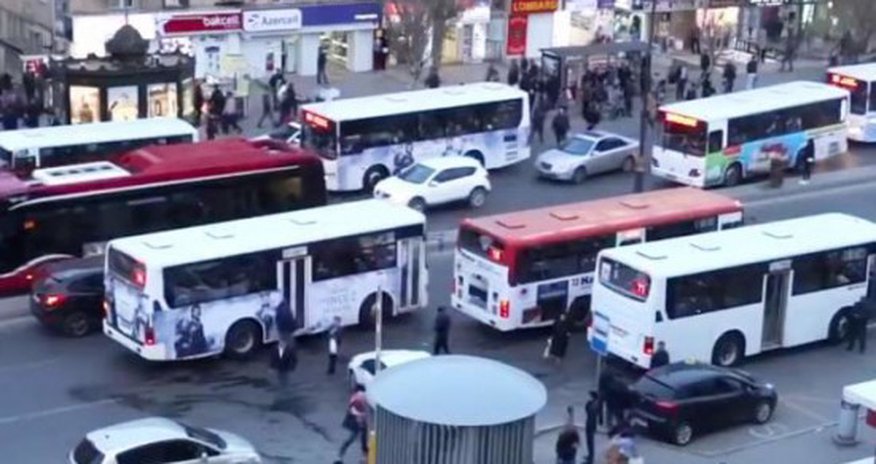 Bu avtobuslarda gediş haqqı qaldırıldı Bu avtobuslarda gediş haqqı qaldırıldı