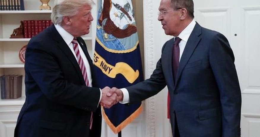 СМИ: Трамп рассказал Лаврову о планах ИГ подорвать самолет СМИ: Трамп рассказал Лаврову о планах ИГ подорвать самолет