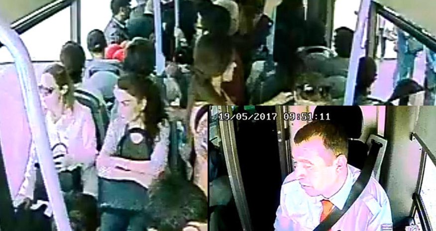 Sərnişin avtobusun hərəkətini ləngitdi, sürücünü söydü, amma... - VİDEO Sərnişin avtobusun hərəkətini ləngitdi, sürücünü söydü, amma... - VİDEO