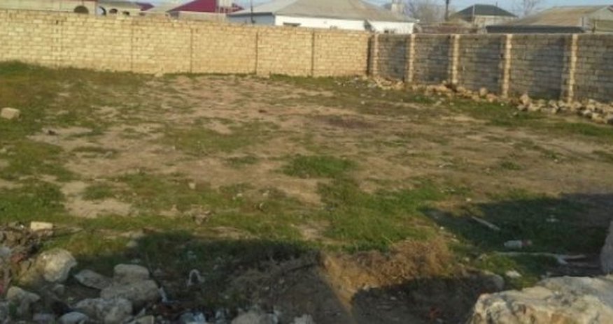 Bakıda torpaq ücüzlaşdı Bakıda torpaq ücüzlaşdı