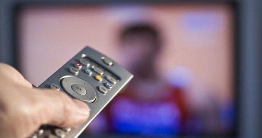 Azərbaycanın 6 telekanalında ədəbi dil normalarına riayət olunması yoxlanılır Azərbaycanın 6 telekanalında ədəbi dil normalarına riayət olunması yoxlanılır