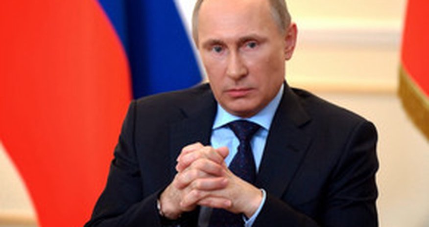 Vladimir Putin: "Hakerlər seçki kampanıyasını dəyişə bilməz" Vladimir Putin: "Hakerlər seçki kampanıyasını dəyişə bilməz"