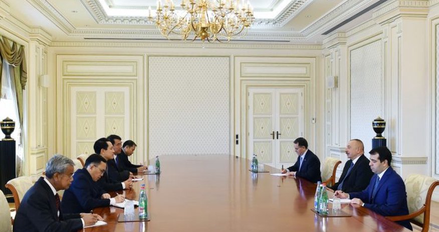 Prezident İlham Əliyev Laosun XİN başçısını qəbul edib Prezident İlham Əliyev Laosun XİN başçısını qəbul edib