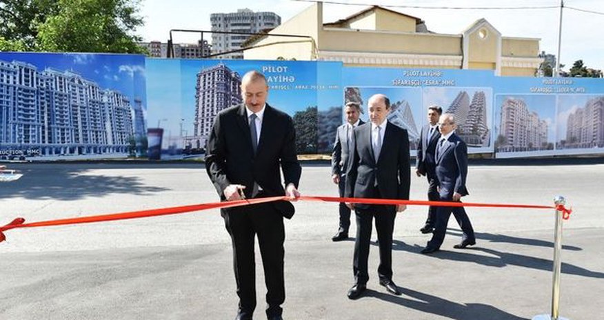 Prezident Nərimanov Rayon Məhkəməsinin yeni inzibati binasının açılışında - FOTOLAR Prezident Nərimanov Rayon Məhkəməsinin yeni inzibati binasının açılışında - FOTOLAR