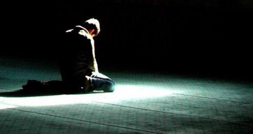 Rusiya namaz qılan azərbaycanlı cəzalandırılıb Rusiya namaz qılan azərbaycanlı cəzalandırılıb
