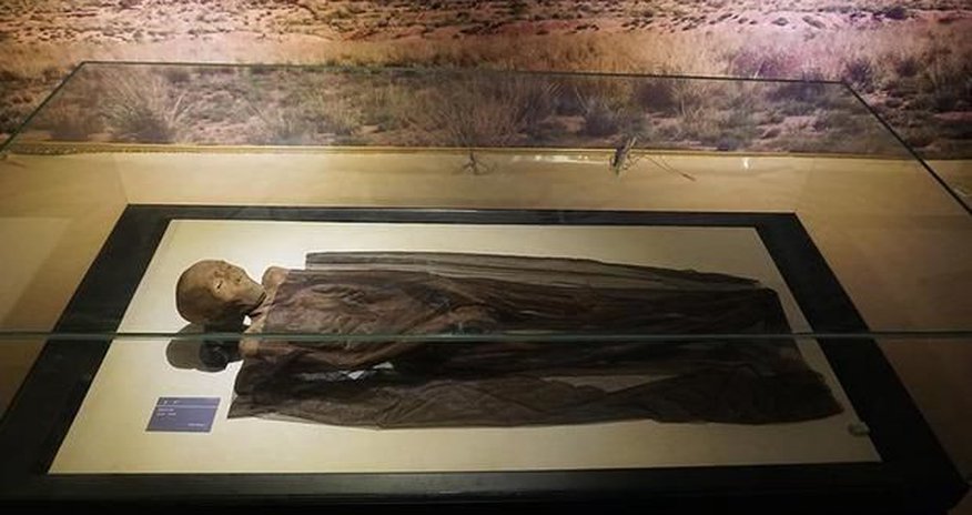 1700 yaşı olan mumiya tapıldı - FOTO 1700 yaşı olan mumiya tapıldı - FOTO