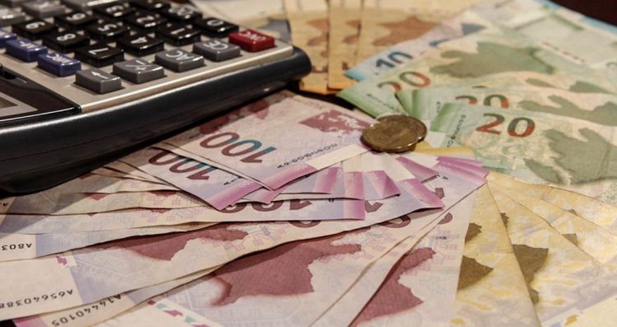 Vergilər Nazirliyi büdcəyə 3,4 mlrd. manat köçürüb Vergilər Nazirliyi büdcəyə 3,4 mlrd. manat köçürüb