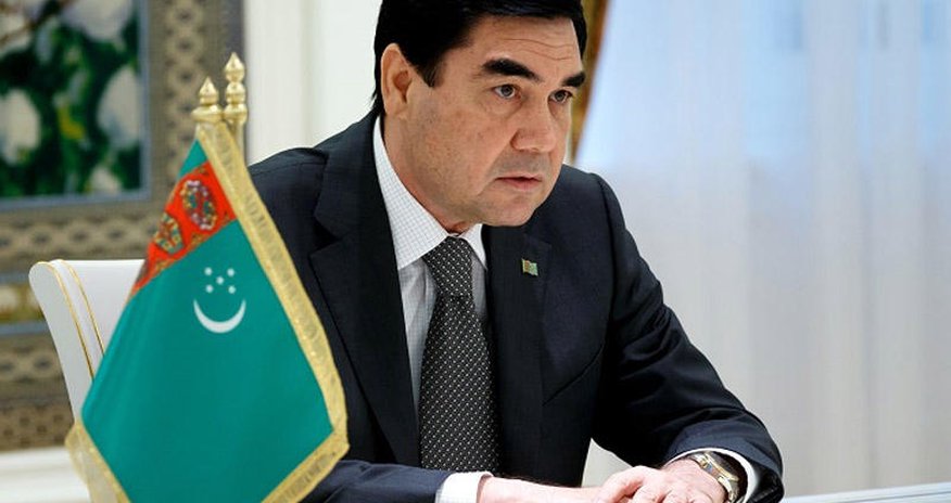 Prezident korrupsiyaya görə naziri vəzifəsindən qovdu Prezident korrupsiyaya görə naziri vəzifəsindən qovdu