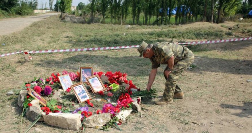 Zakir Həsənov Zəhranın öldürüldüyü yerdə - FOTO Zakir Həsənov Zəhranın öldürüldüyü yerdə - FOTO