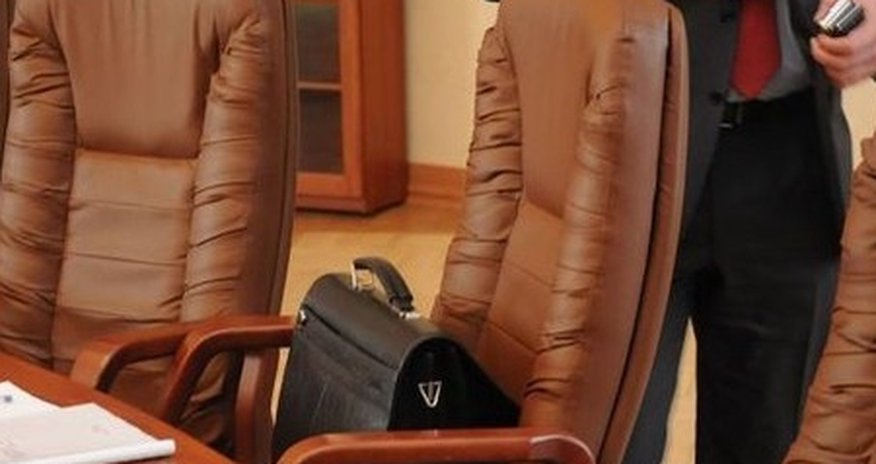 Nazir müavinləri gedir, ciddi ixtisarlar başlayır Nazir müavinləri gedir, ciddi ixtisarlar başlayır