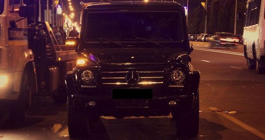 Bakıda idmançı “Galendewagen”lə qəza törətdi: Ölən var Bakıda idmançı “Galendewagen”lə qəza törətdi: Ölən var