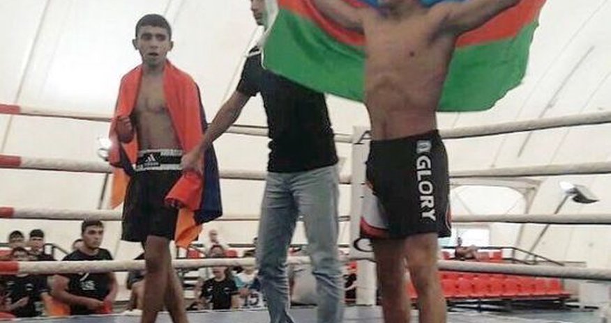 Азербайджанский спортсмен одолел двух армян Азербайджанский спортсмен одолел двух армян