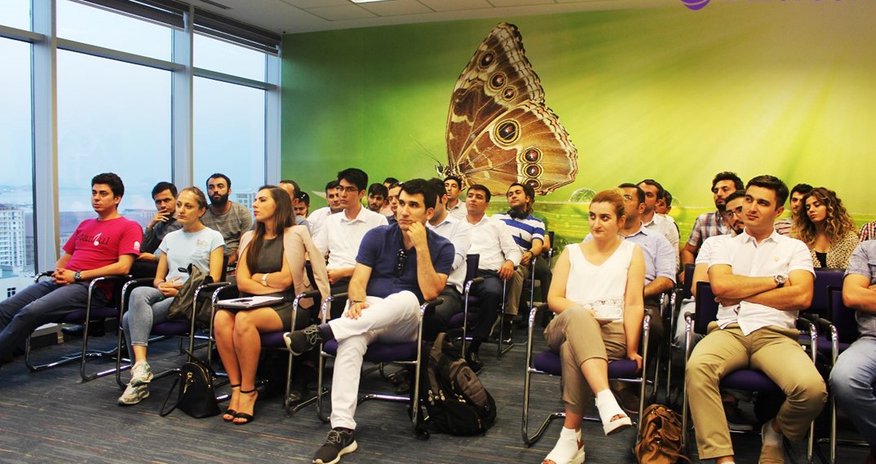 Barama Innovasiya və Sahibkarlıq Mərkəzində Blockchain mütəxəssisləri bir arada Barama Innovasiya və Sahibkarlıq Mərkəzində Blockchain mütəxəssisləri bir arada
