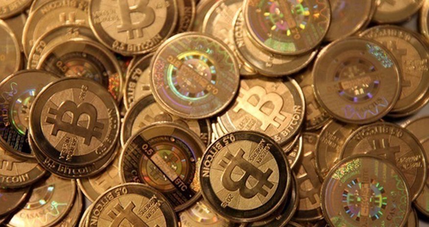 Биткоин разделился на две валюты Биткоин разделился на две валюты