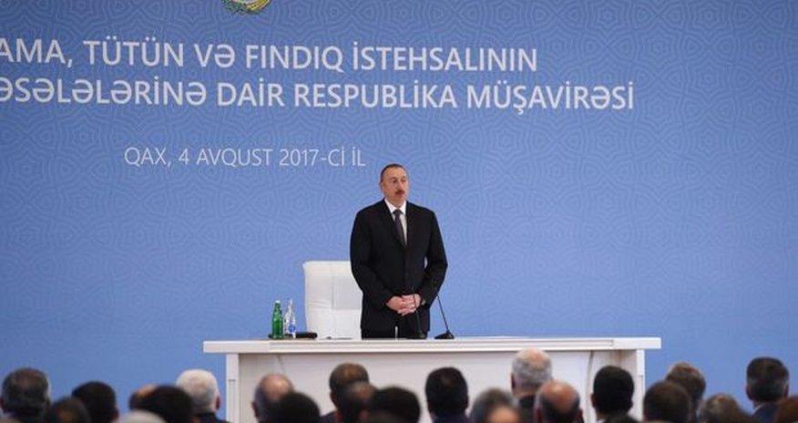Президент проводит заседание в Гахе – ФОТО Президент проводит заседание в Гахе – ФОТО