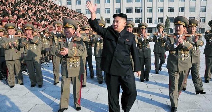 Ким Чен Ын тайно посетил военную базу Ким Чен Ын тайно посетил военную базу
