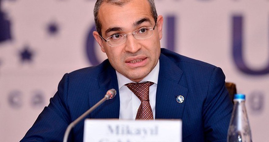 Rusiya nazir Mikayıl Cabbarovun əmrindən vəcdə gəlib Rusiya nazir Mikayıl Cabbarovun əmrindən vəcdə gəlib