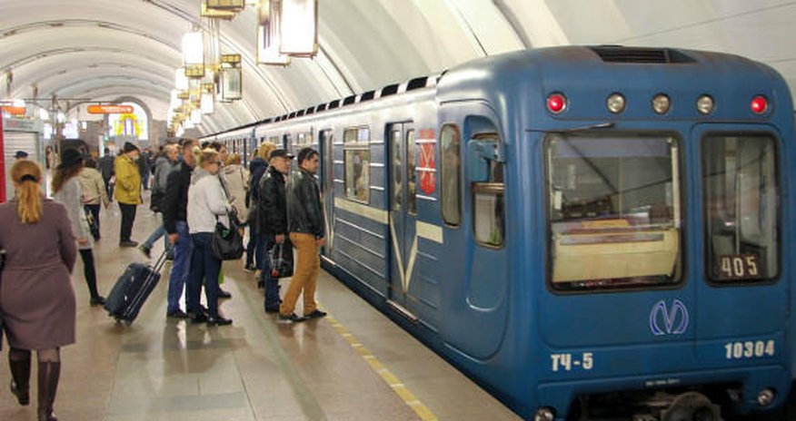 В Петербурге закрыта станция метро В Петербурге закрыта станция метро