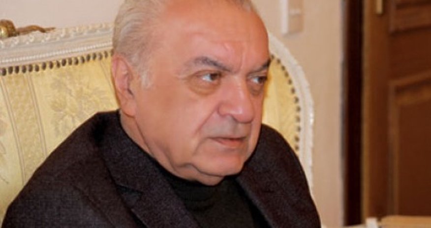 "Rafiq Hüseynovun səhhətində heç bir irəliləyiş yoxdur" "Rafiq Hüseynovun səhhətində heç bir irəliləyiş yoxdur"