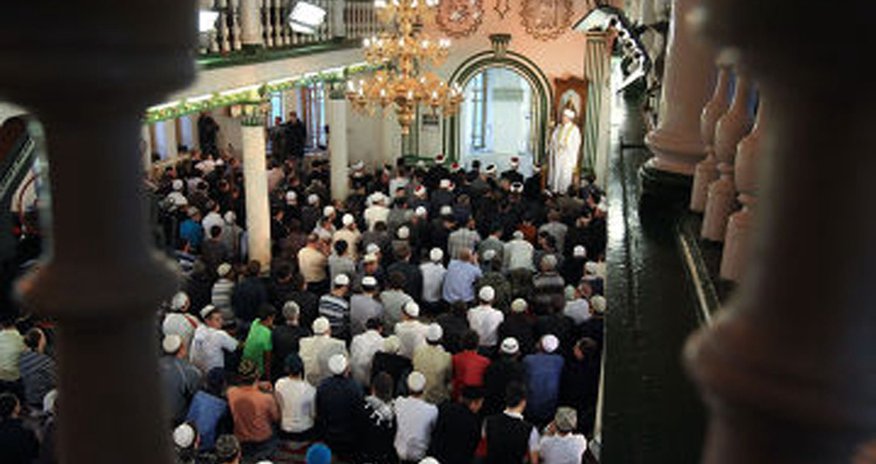 Azərbaycan məscidlərində axund vəzifəsi ləğv edilir Azərbaycan məscidlərində axund vəzifəsi ləğv edilir