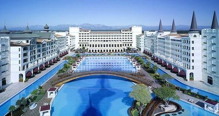 Работники Mardan Palace не могут получить зарплату Работники Mardan Palace не могут получить зарплату