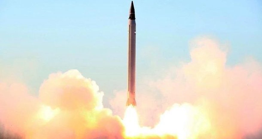 Иран провел испытания баллистической ракеты Иран провел испытания баллистической ракеты