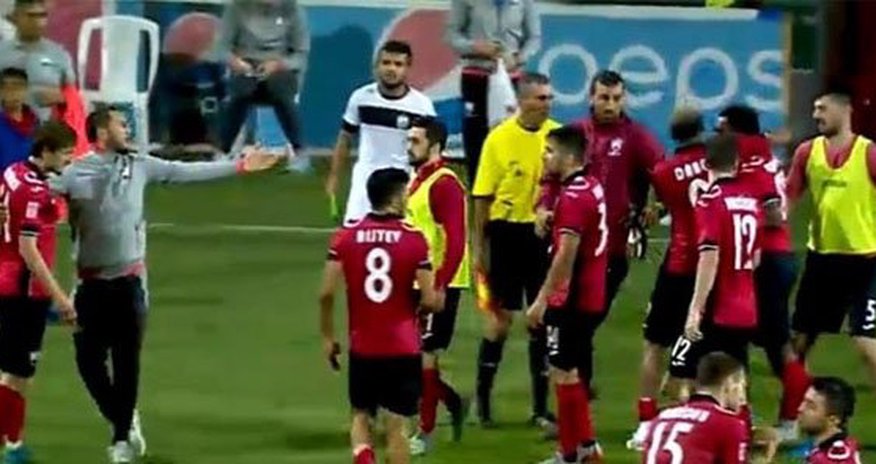 «Qəbələ»nin futbolçuları arasında dava «Qəbələ»nin futbolçuları arasında dava
