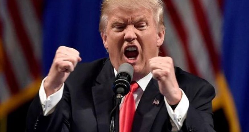 Трампу разрешили оскорблять людей в «Твиттере» Трампу разрешили оскорблять людей в «Твиттере»