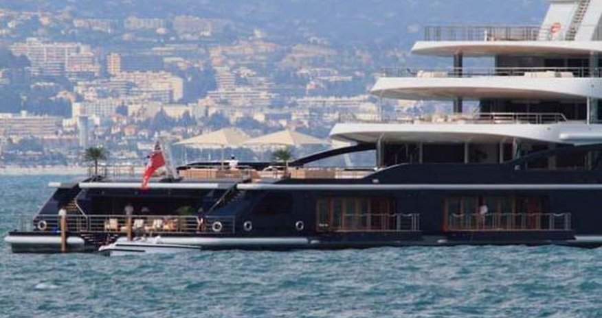 Azərbaycanlı milyarderin 10 min dollarlıq alış-verişi - FOTOLAR Azərbaycanlı milyarderin 10 min dollarlıq alış-verişi - FOTOLAR