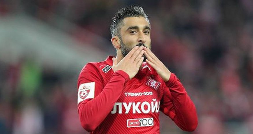 Məşhur azərbaycanlı futbolçu ölümdən döndü Məşhur azərbaycanlı futbolçu ölümdən döndü