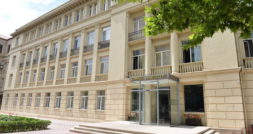 Bakının 28 məktəbinə yeni direktor təyin olundu - SİYAHI Bakının 28 məktəbinə yeni direktor təyin olundu - SİYAHI