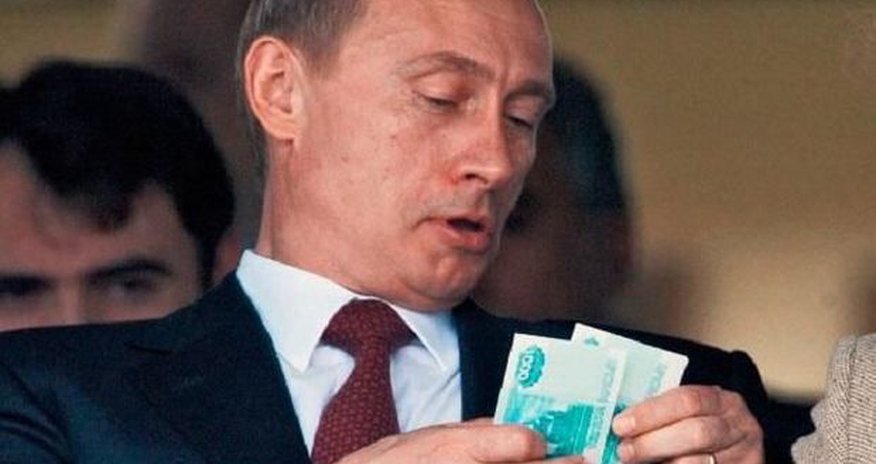Путин отказался повысить себе зарплату Путин отказался повысить себе зарплату