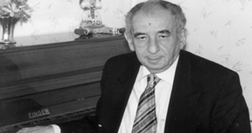 Emin Sabitoğlunun doğum günüdür Emin Sabitoğlunun doğum günüdür