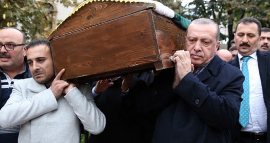 Ərdoğana ağır itki üz verdi Ərdoğana ağır itki üz verdi