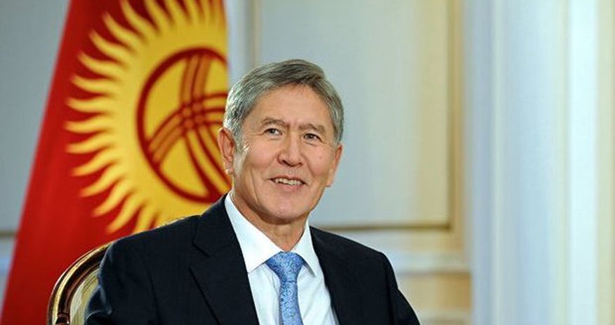 Атамбаев хочет подружится с Назарбаевым Атамбаев хочет подружится с Назарбаевым