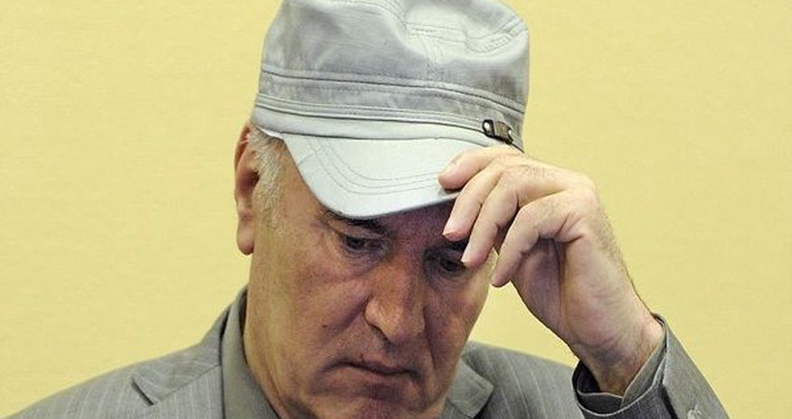General Mladiç ömürlük həbsə məhkum edildi General Mladiç ömürlük həbsə məhkum edildi