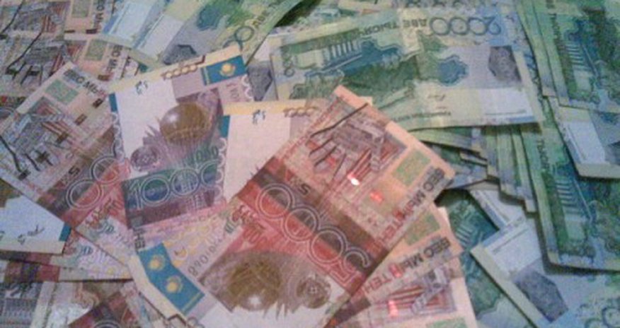 Qazaxıstanda yeni pul buraxıldı - Dombıra Qazaxıstanda yeni pul buraxıldı - Dombıra
