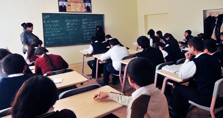 Şagirdlərdən pul yığılması xəbərinə rəsmi reaksiya Şagirdlərdən pul yığılması xəbərinə rəsmi reaksiya