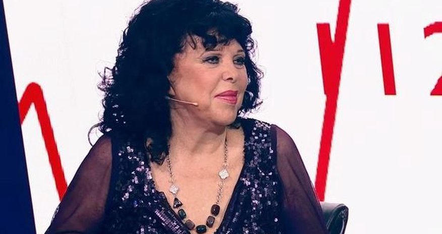 Rusiyalı müğənnidən Maqomayevlə bağlı iddia Rusiyalı müğənnidən Maqomayevlə bağlı iddia