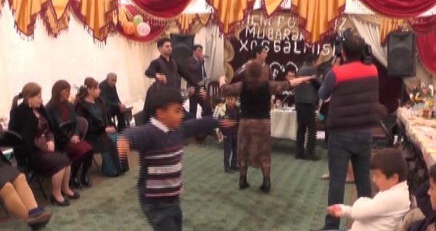 Cocuq Mərcanlıda 24 ildən sonra ilk toy – VİDEO Cocuq Mərcanlıda 24 ildən sonra ilk toy – VİDEO